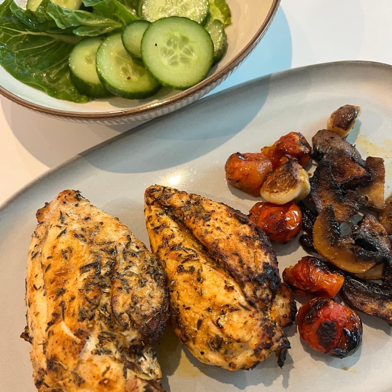 Cook delicious BBQ chicken