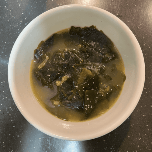 Korean Seaweed Soup (Miyeokguk) Recipe